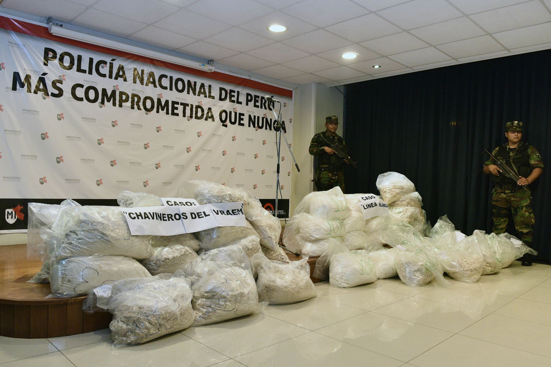 Peru announces probe after AP reports on military turning blind eye to cocaine flights